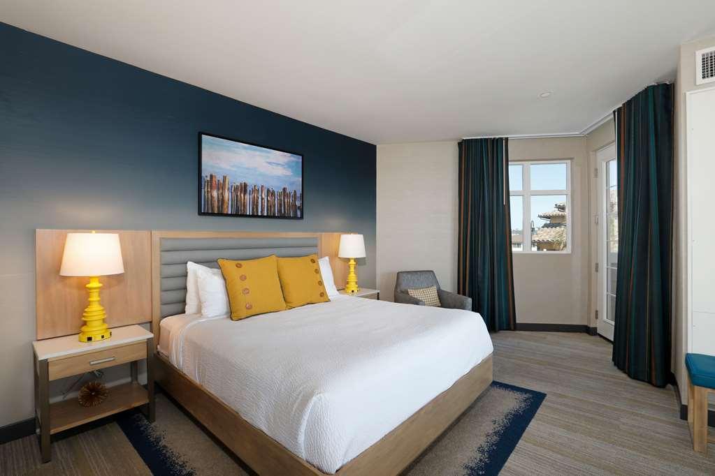 Inn At The Pier Pismo Beach, Curio Collection By Hilton Phòng bức ảnh